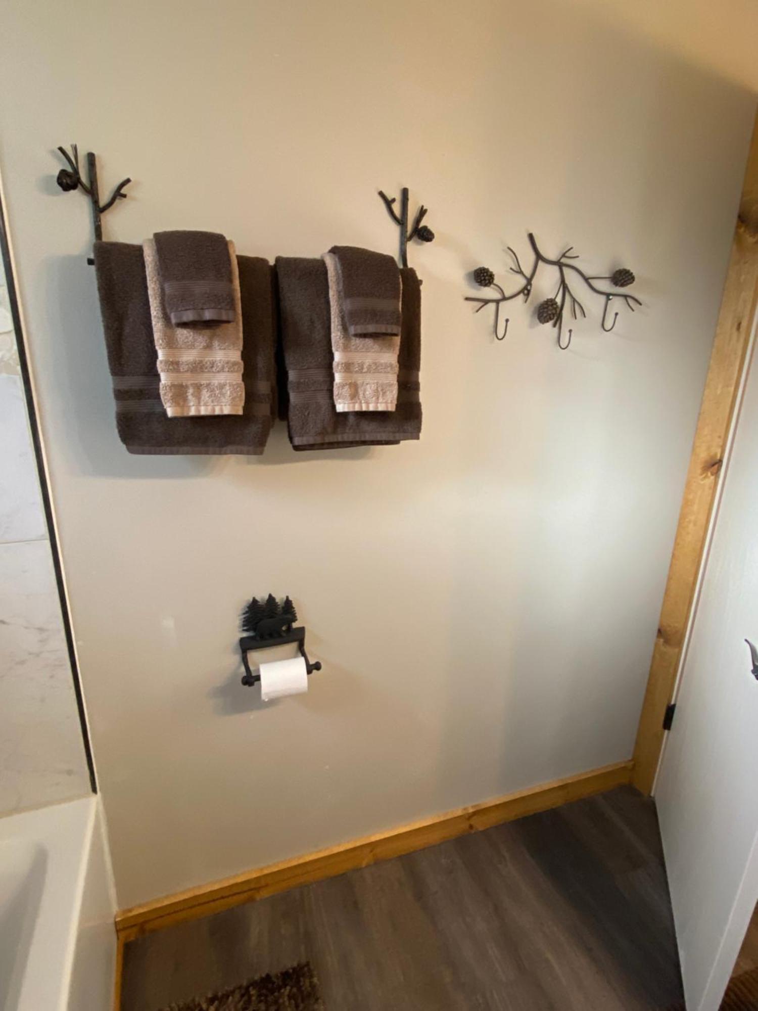 Cabin - Hot Tub - Fire Pit - View - Getaway! โอ๊คฮาร์เบอร์ ภายนอก รูปภาพ